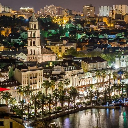 Luxury Apartment Riva With A Magnificient View Split Bagian luar foto