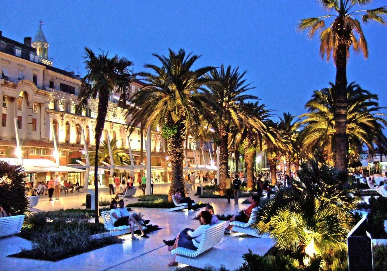 Luxury Apartment Riva With A Magnificient View Split Bagian luar foto
